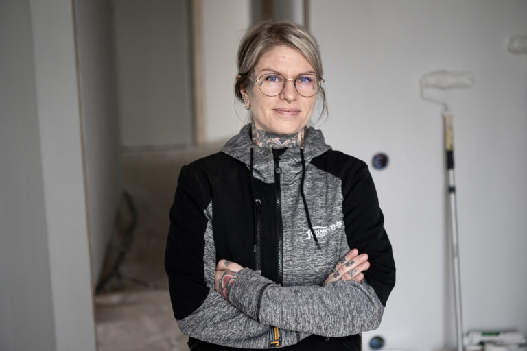 Therese Lindström, finalist till Årets byggkvinna 2024. Foto: Charlotta Bäckström